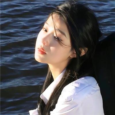 纯真小镇的夫人